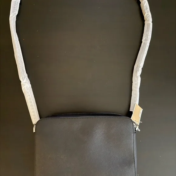 Michael Kors Large Jet Set Black and Silver Crossbody Bag NWT - Picture 2 of 4